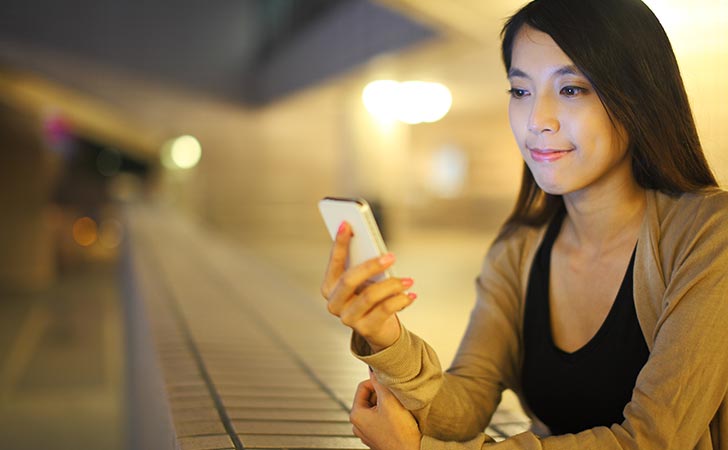 Woman using a myBOQ Saver